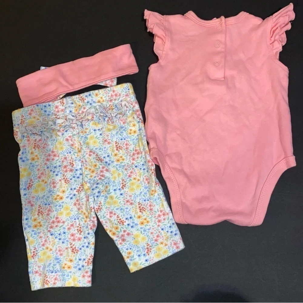 Little Me Baby Pink Floral Matching Set 3-6 Mo. Bodysuit, pants and headband.